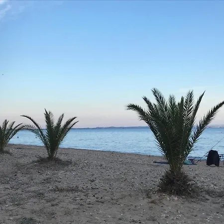 Park * Paralia Dionisiou