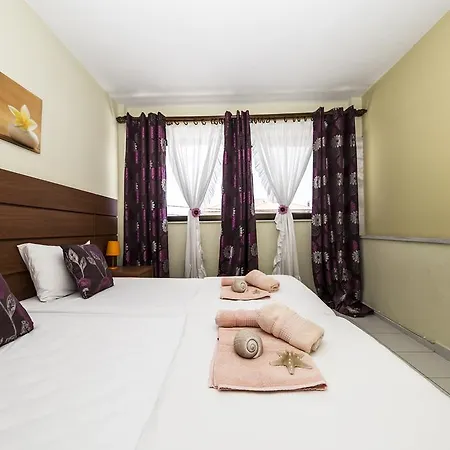 Park * Paralia Dionisiou