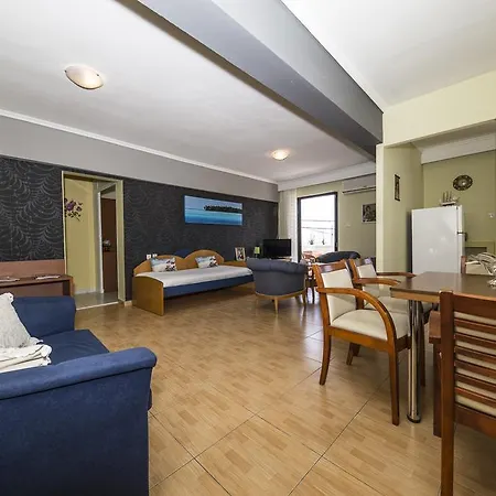 Park Paralia Dionisiou