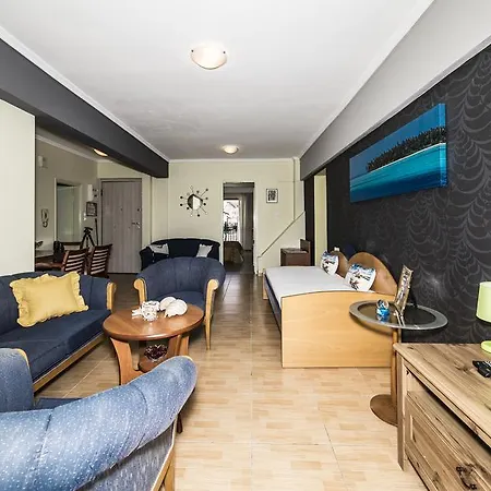 Apartment Park *
