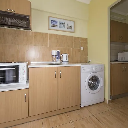 Park Apartment *