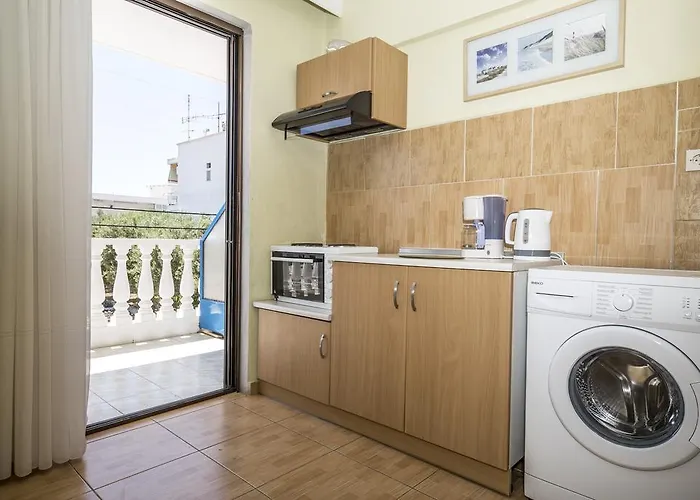 Park * Paralia Dionisiou